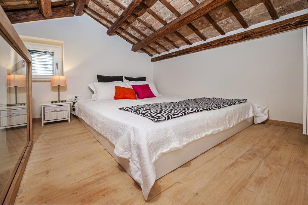 Carera Deluxe Apartament *